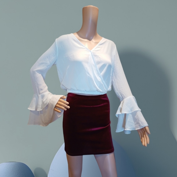 U2B Women's White Flounce Sleeve Sheer Cropped Blouse - Picture 11 of 16